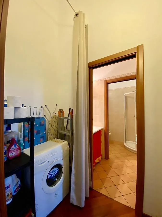 Elegante appartamento in centro Palermo 0*,